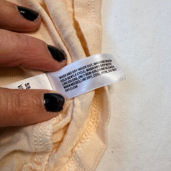 Gap Peach V-Neck Short Sleeve T-Shirt 100% Rayon Womens Size S - Picture 6 of 9